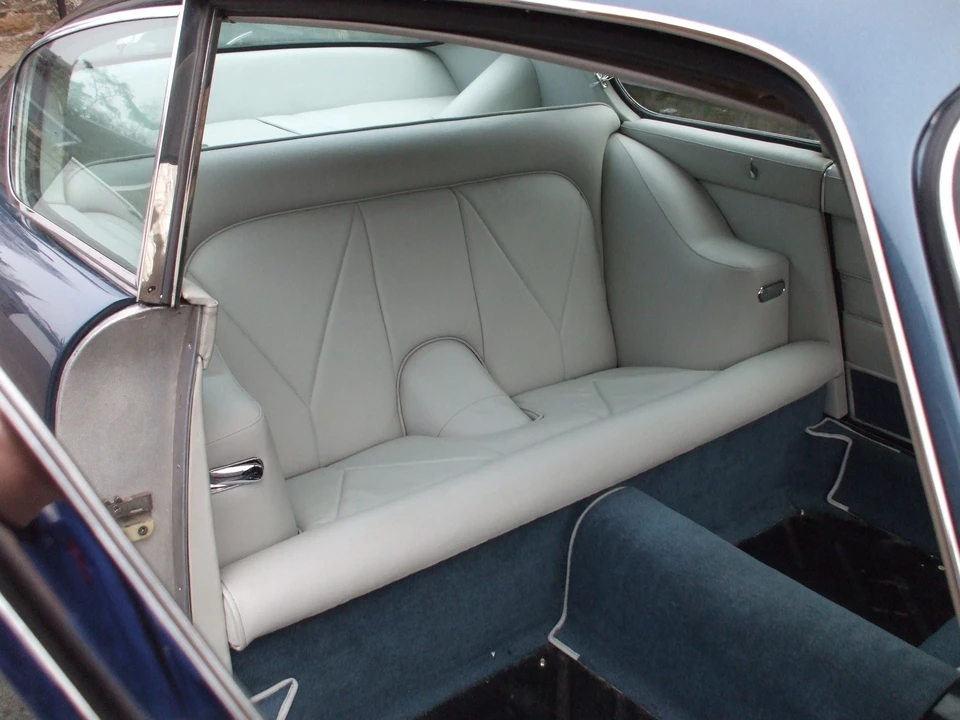 1967 Aston Martin DB6 Vantage - Image 2 of 3