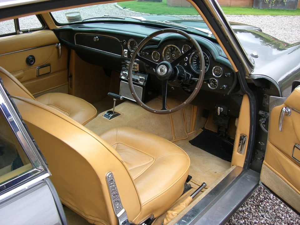 1967 Aston Martin DB6 - Image 3 of 7