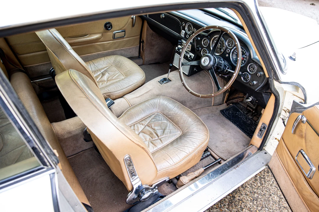 1967 Aston Martin DB6 - Image 23 of 26