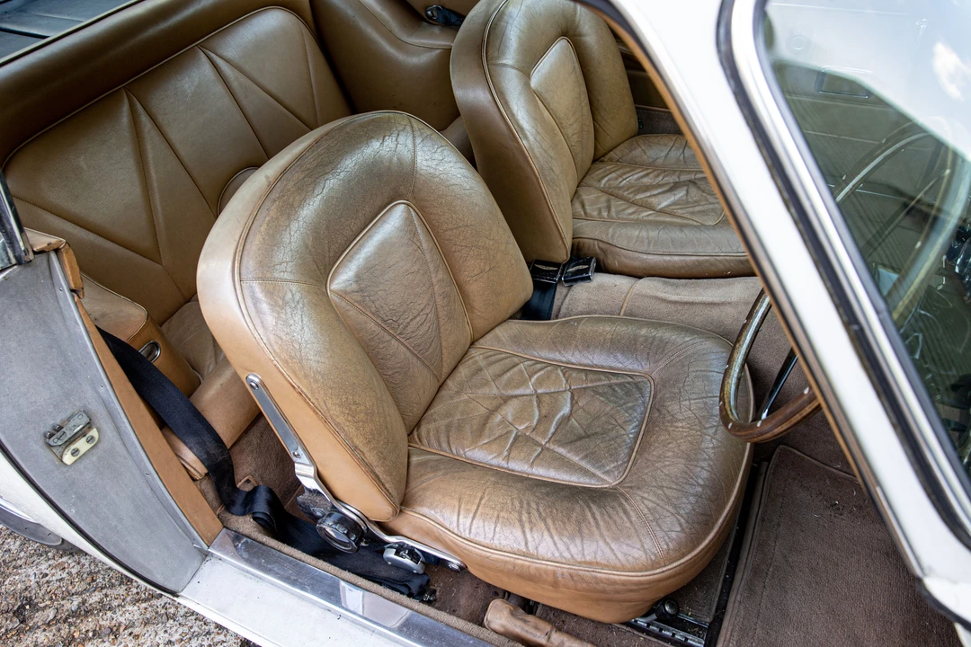 1967 Aston Martin DB6 - Image 18 of 26