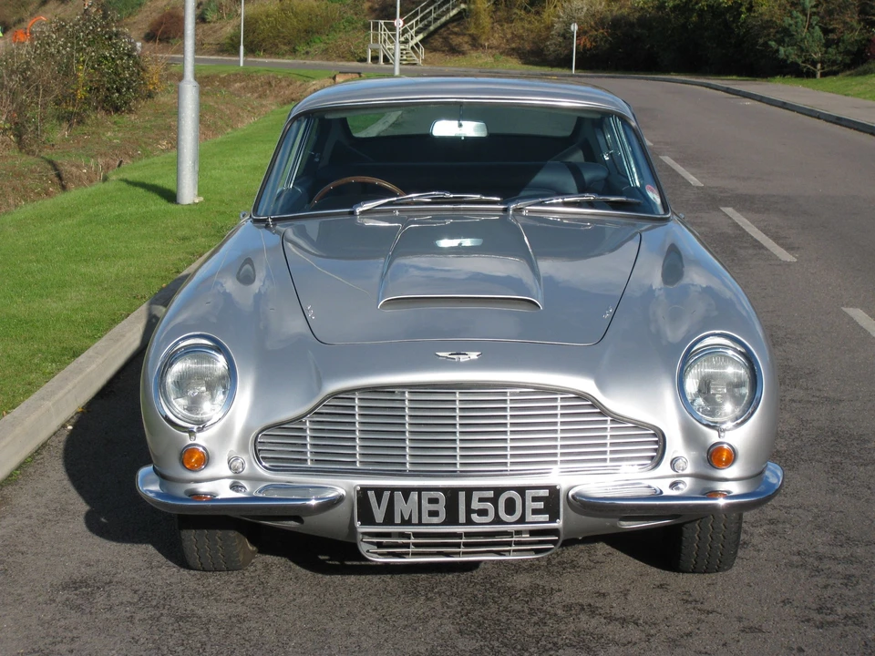 1967 Aston Martin DB6 - Image 5 of 7