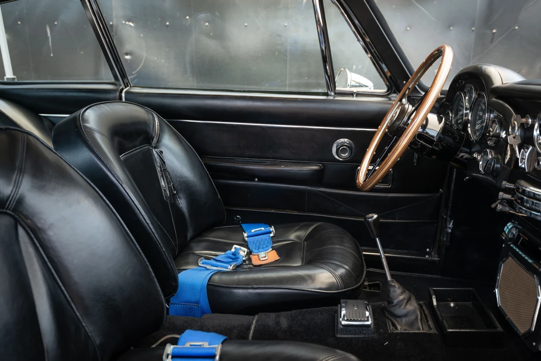 1967 Aston Martin DB6 - Image 9 of 31