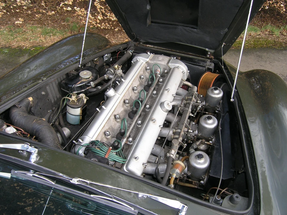 1967 Aston Martin DB6 - Image 2 of 3