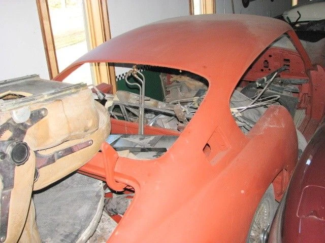 1967 Aston Martin DB6 - Image 28 of 31