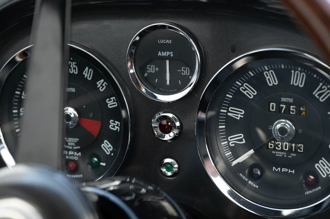 1967 Aston Martin DB6 - Image 19 of 31