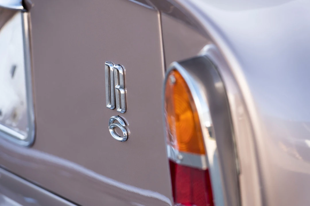 1967 Aston Martin DB6 - Image 24 of 31