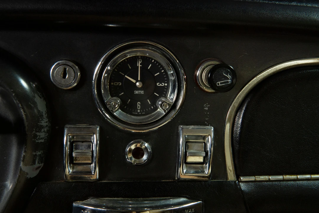 1967 Aston Martin DB6 - Image 12 of 31