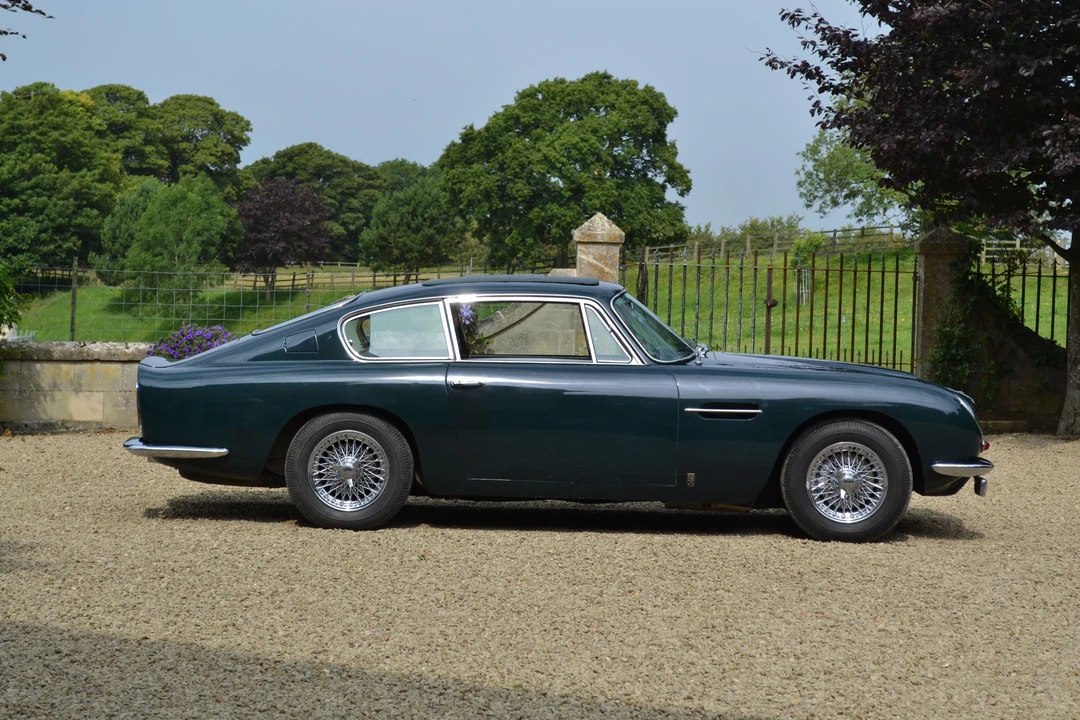 1967 Aston Martin DB6 - Image 8 of 10
