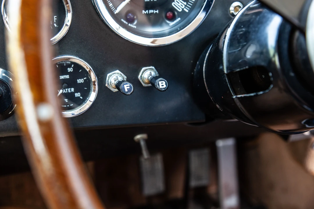 1967 Aston Martin DB6 - Image 17 of 31