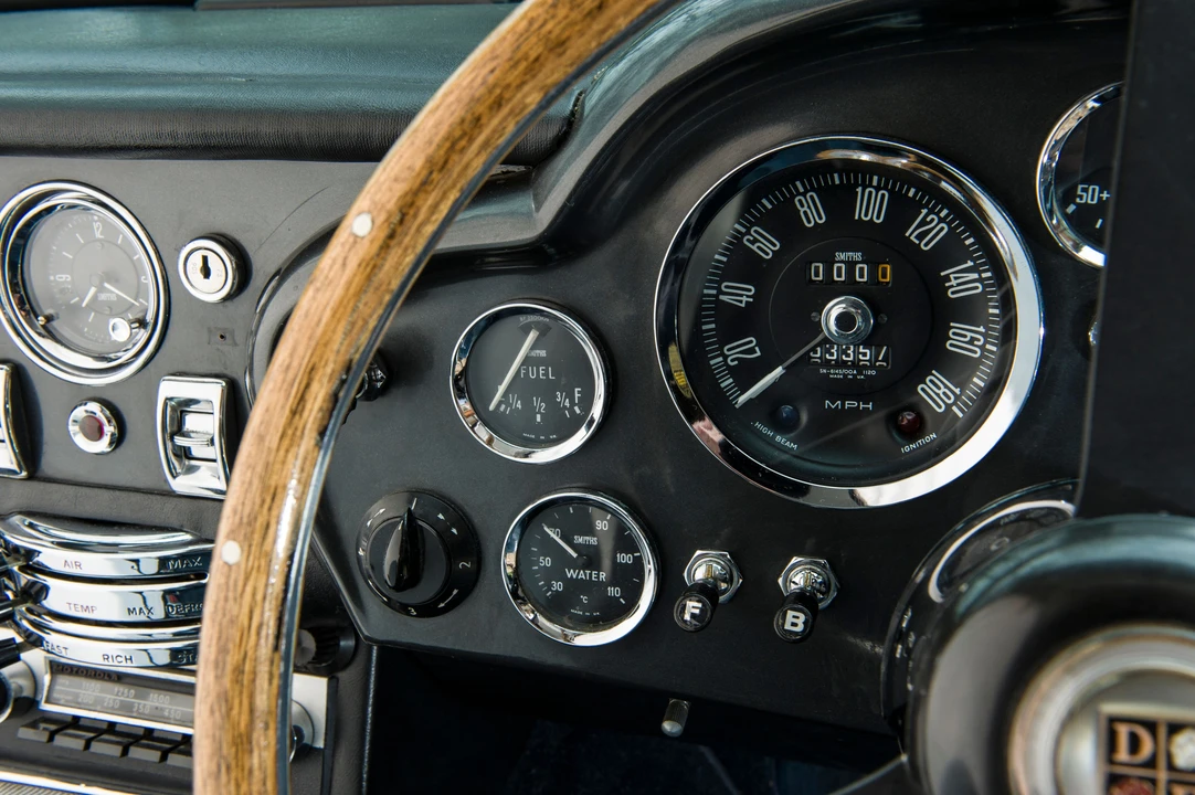 1967 Aston Martin DB6 - Image 9 of 23