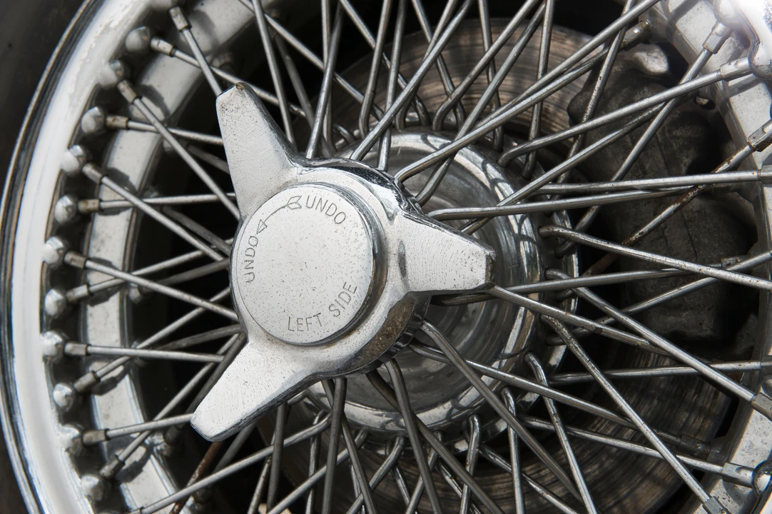1967 Aston Martin DB6 - Image 15 of 23