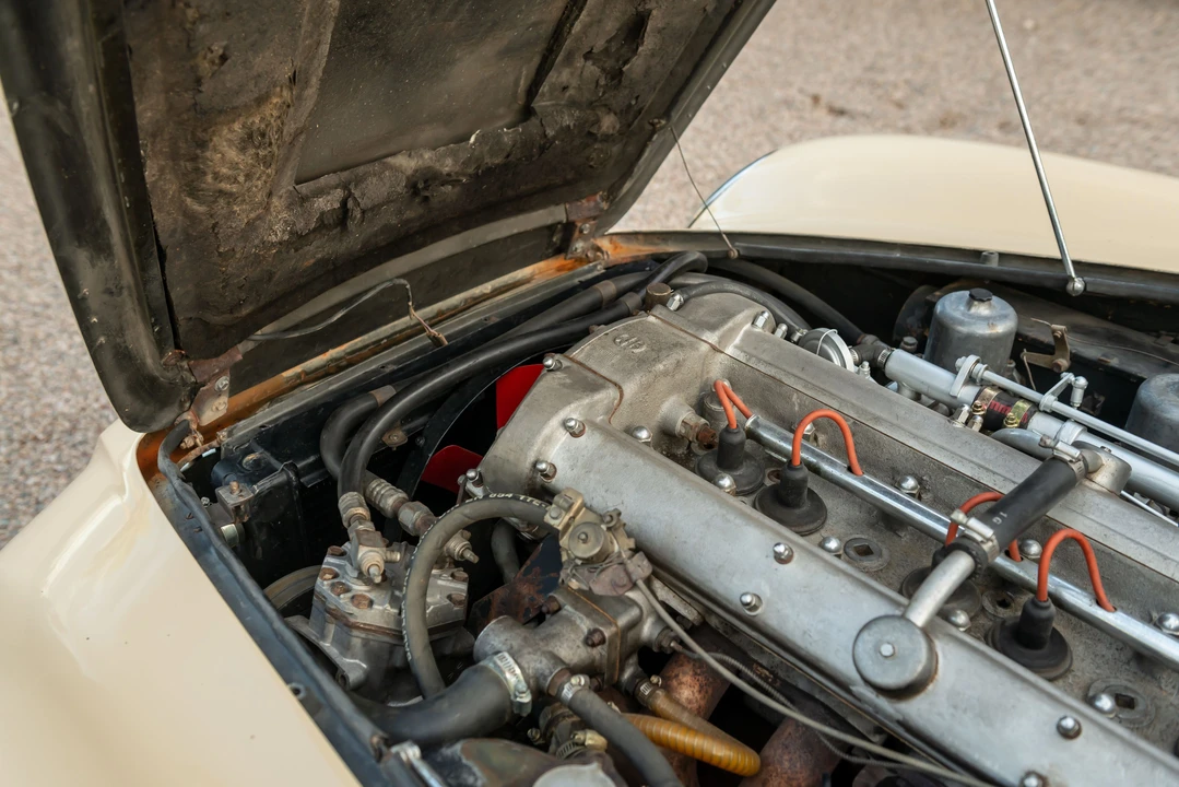 1967 Aston Martin DB6 - Image 13 of 31