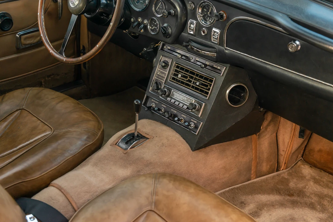 1967 Aston Martin DB6 - Image 22 of 31
