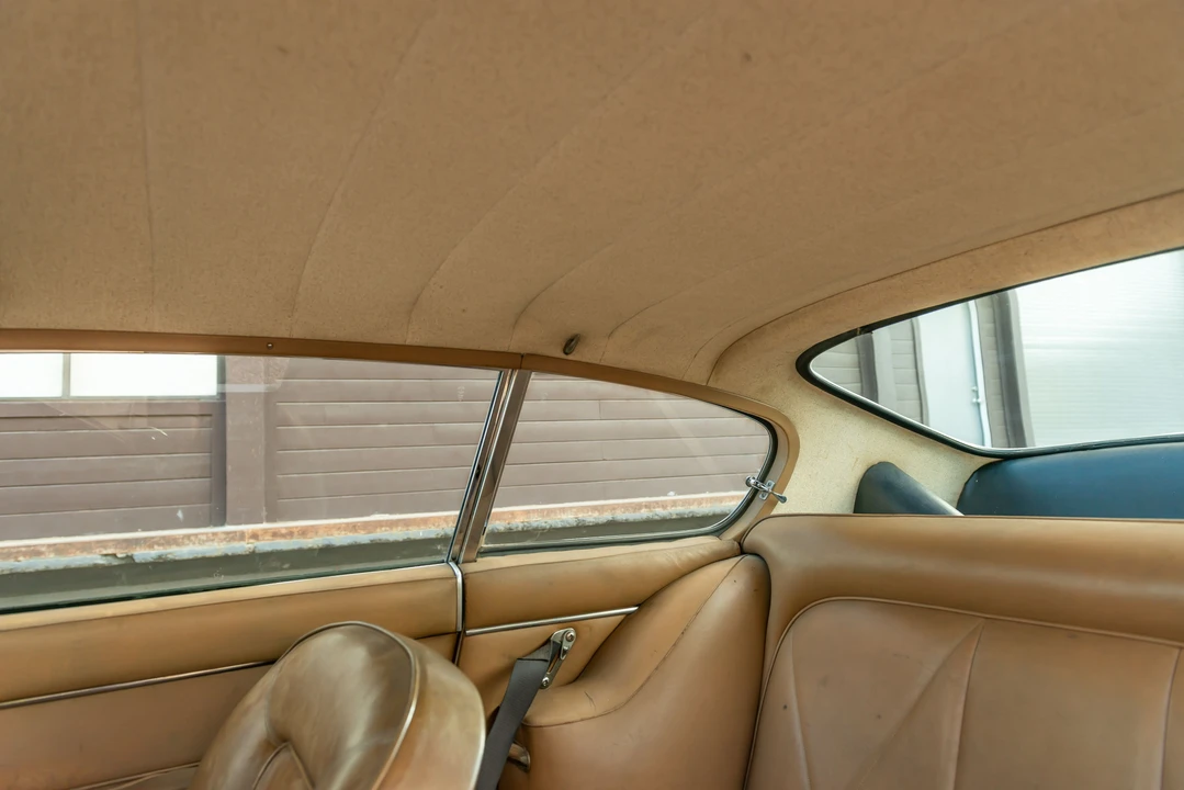 1967 Aston Martin DB6 - Image 18 of 31