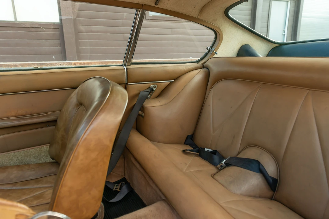 1967 Aston Martin DB6 - Image 17 of 31