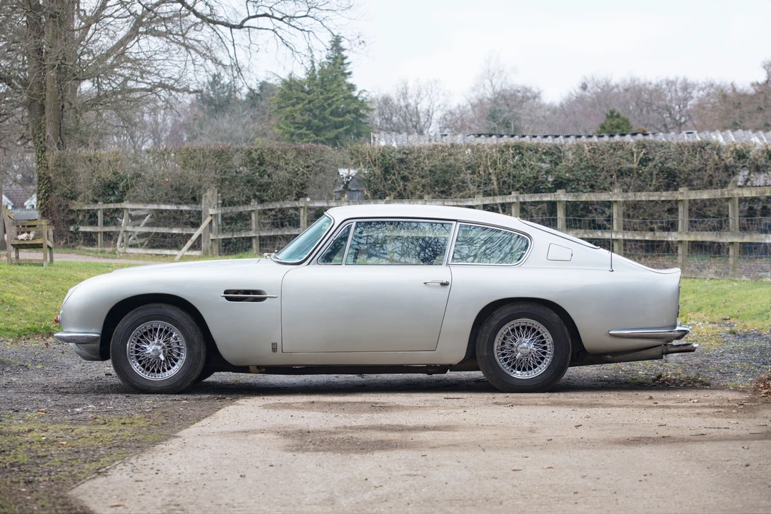 1967 Aston Martin DB6 - Image 30 of 31