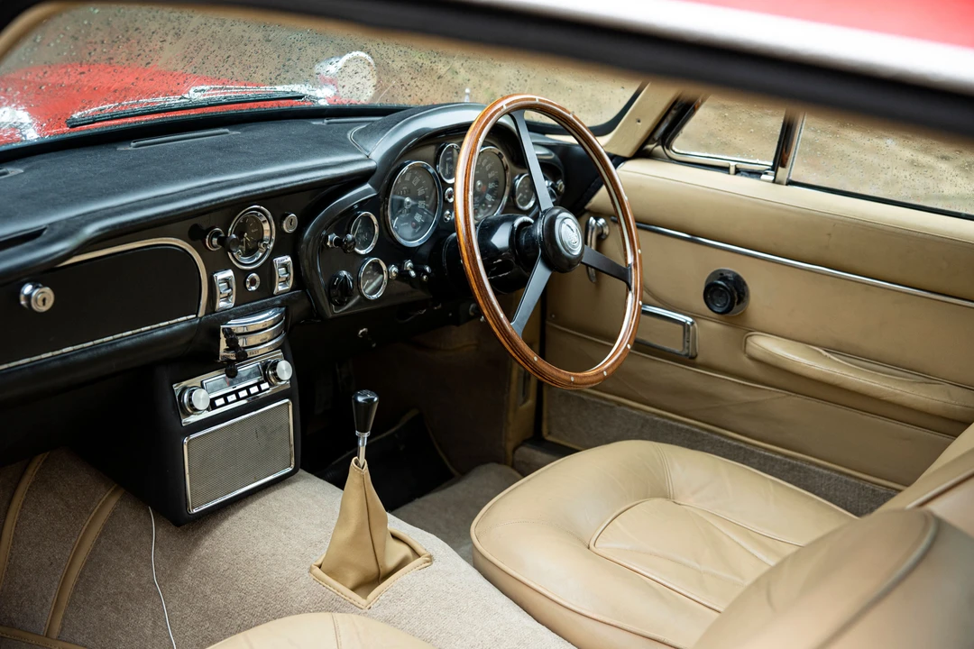 1967 Aston Martin DB6 - Image 28 of 31