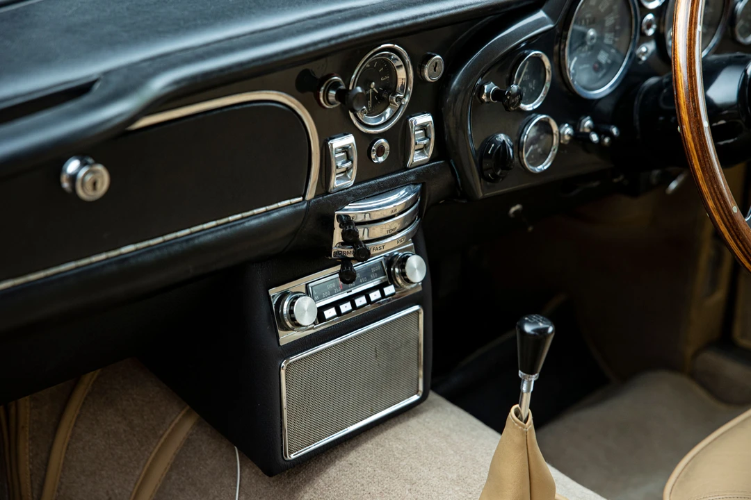 1967 Aston Martin DB6 - Image 27 of 31
