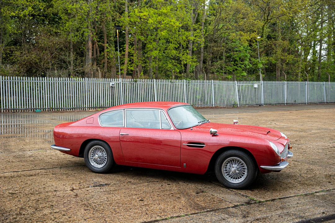 1967 Aston Martin DB6 - Image 30 of 31
