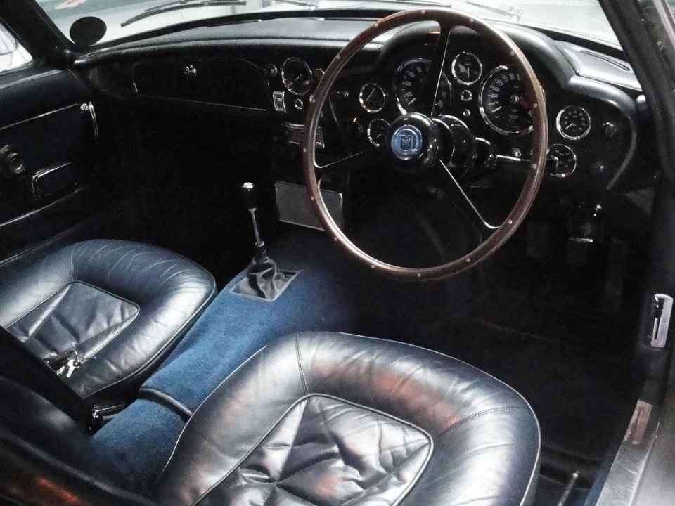 1967 Aston Martin DB6 - Image 5 of 5