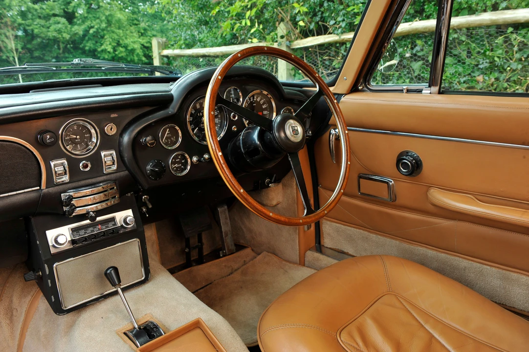 1967 Aston Martin DB6 - Image 20 of 23