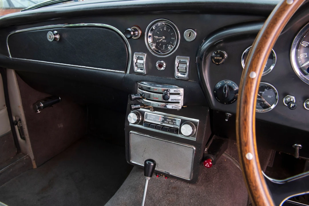 1967 Aston Martin DB6 - Image 16 of 31