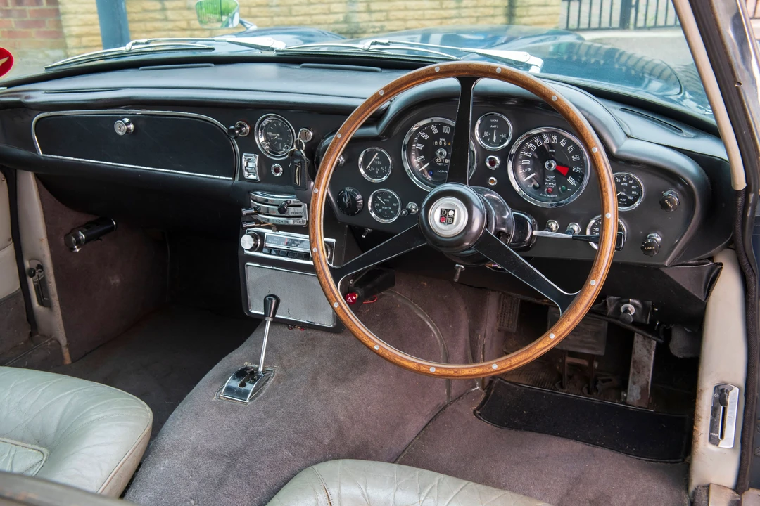 1967 Aston Martin DB6 - Image 22 of 31