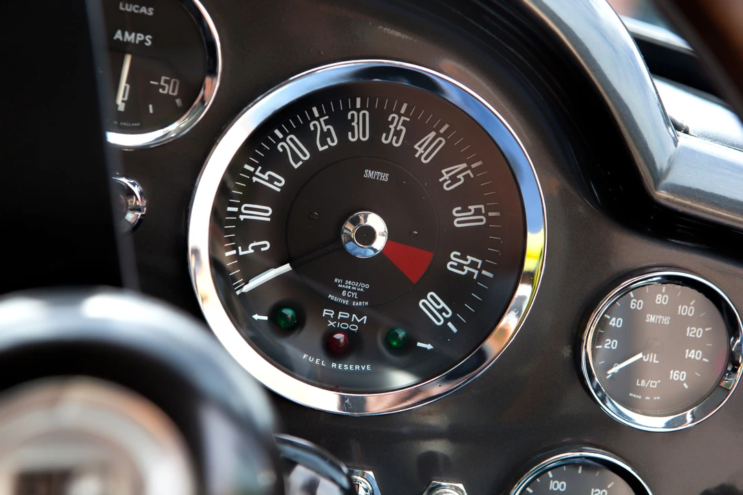 1967 Aston Martin DB6 Vantage - Image 21 of 31