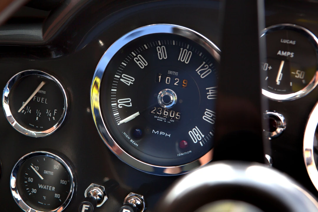 1967 Aston Martin DB6 Vantage - Image 20 of 31