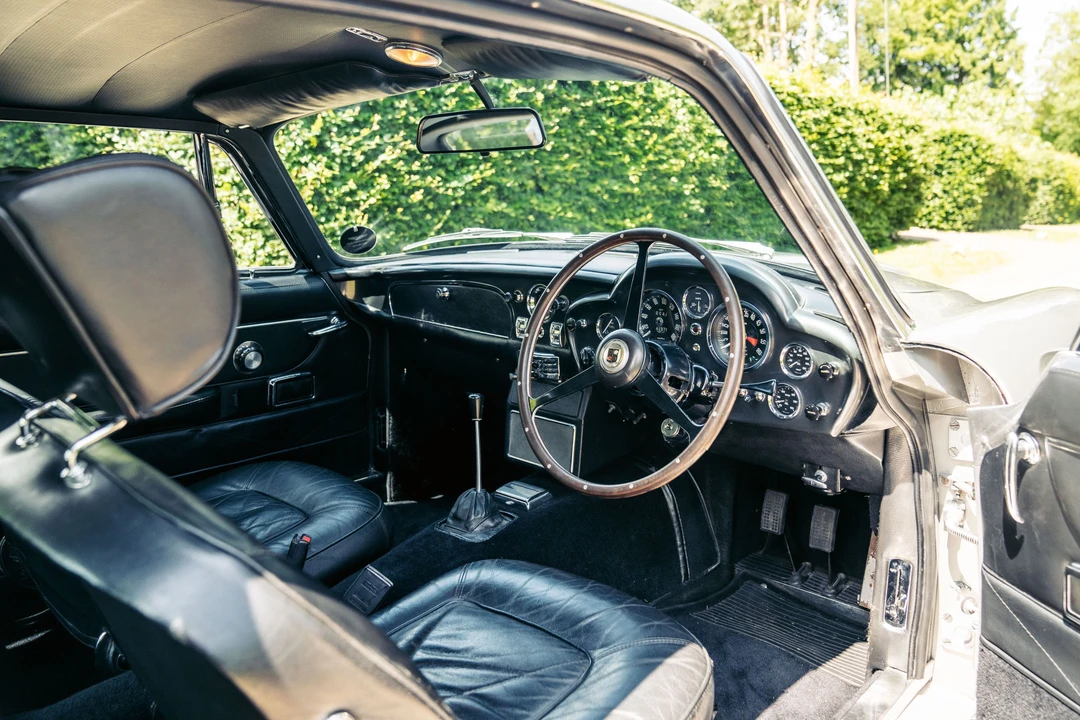1967 Aston Martin DB6 Vantage - Image 3 of 31