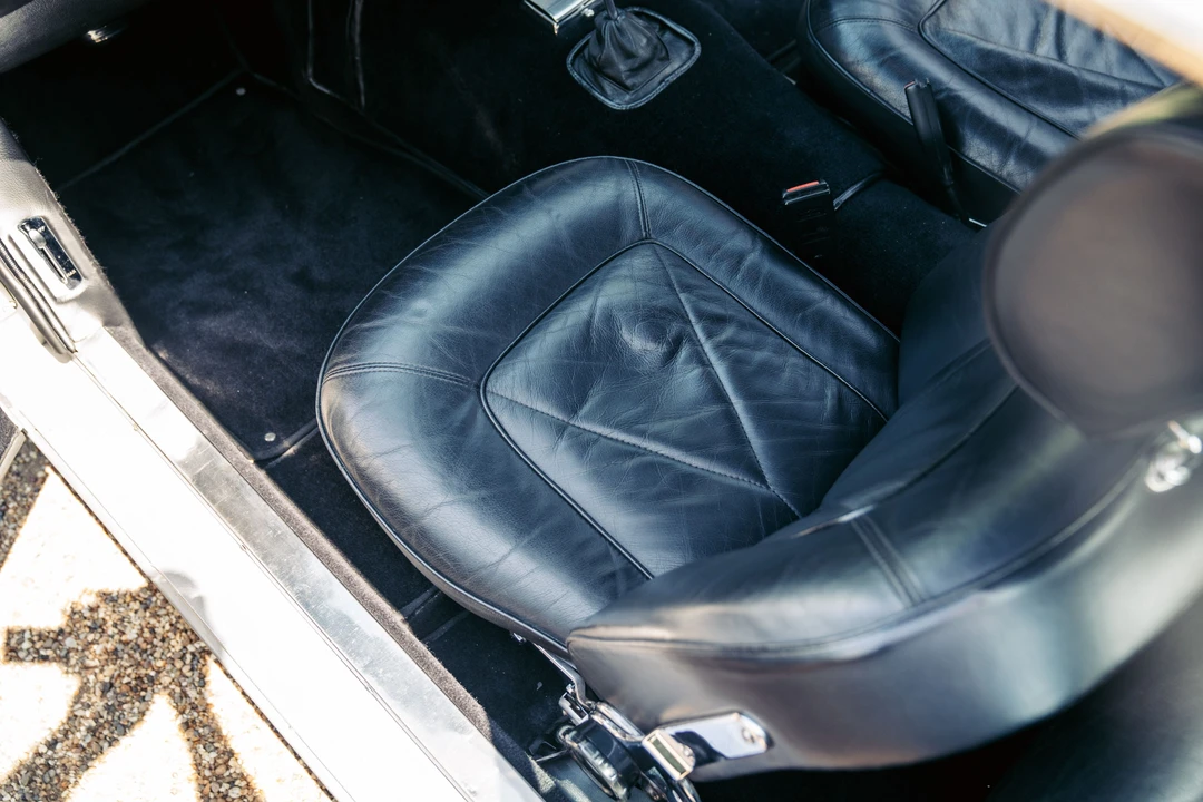 1967 Aston Martin DB6 Vantage - Image 17 of 31