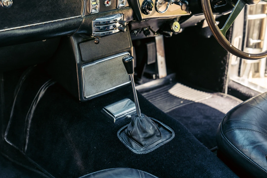 1967 Aston Martin DB6 Vantage - Image 19 of 31