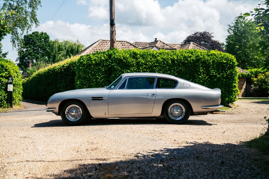 1967 Aston Martin DB6 Vantage - Image 24 of 31
