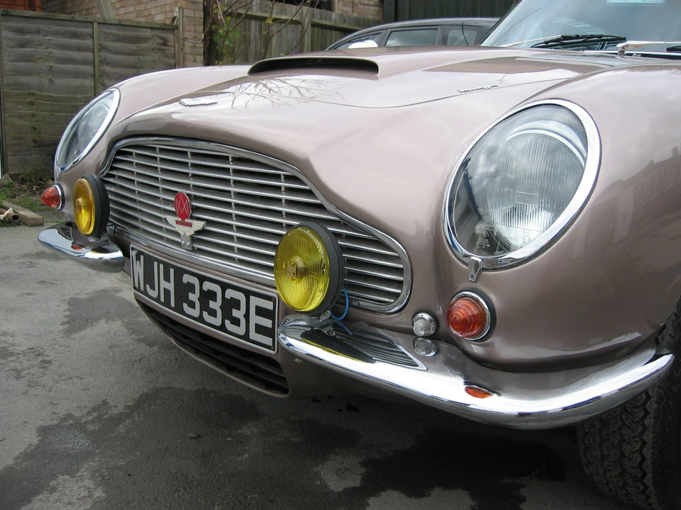 1967 Aston Martin DB6 Vantage - Image 2 of 14