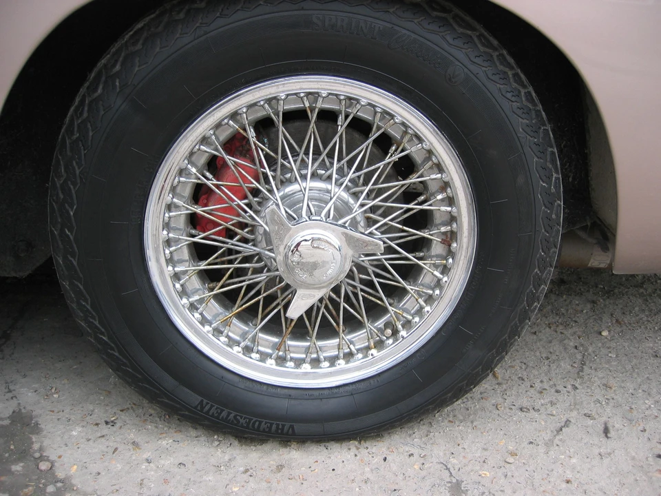 1967 Aston Martin DB6 Vantage - Image 6 of 14