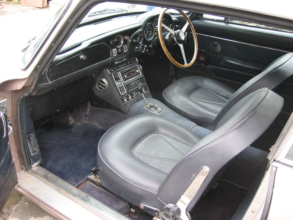 1967 Aston Martin DB6 Vantage - Image 5 of 14