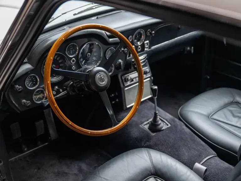 1967 Aston Martin DB6 Vantage - Image 19 of 28
