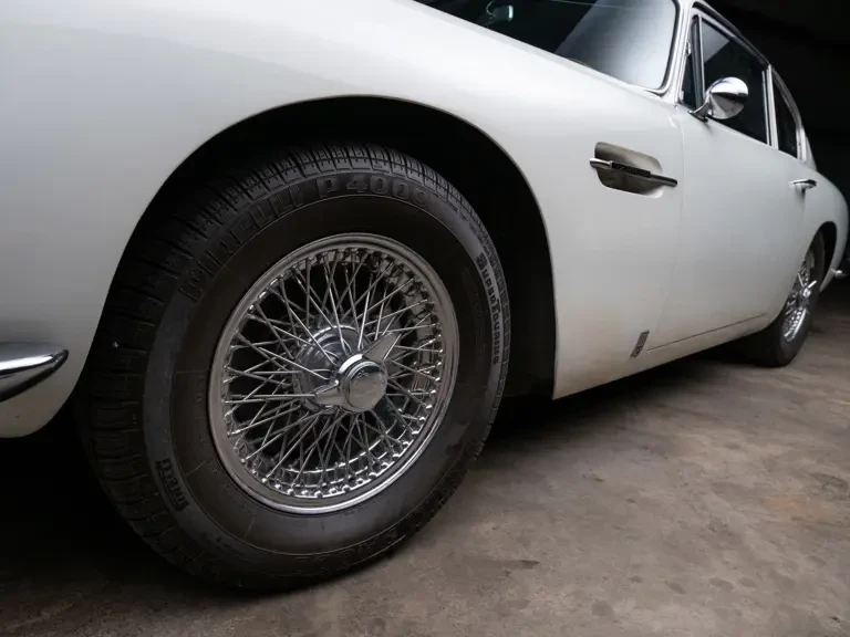 1967 Aston Martin DB6 Vantage - Image 14 of 28
