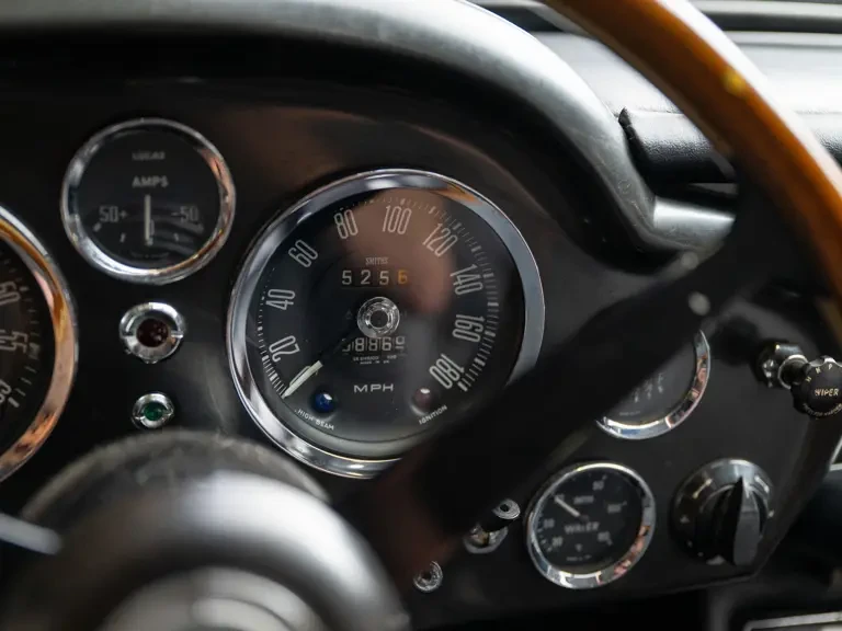 1967 Aston Martin DB6 Vantage - Image 22 of 28