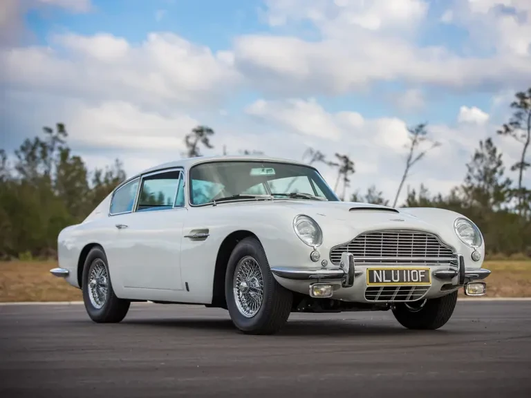 1967 Aston Martin DB6 Vantage - Image 24 of 27