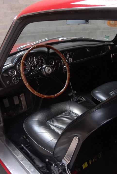 1967 Aston Martin DB6 Vantage - Image 4 of 8