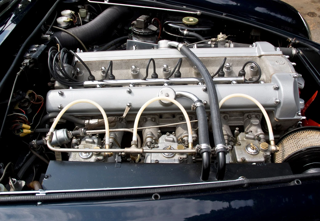 1967 Aston Martin DB6 Vantage - Image 6 of 8