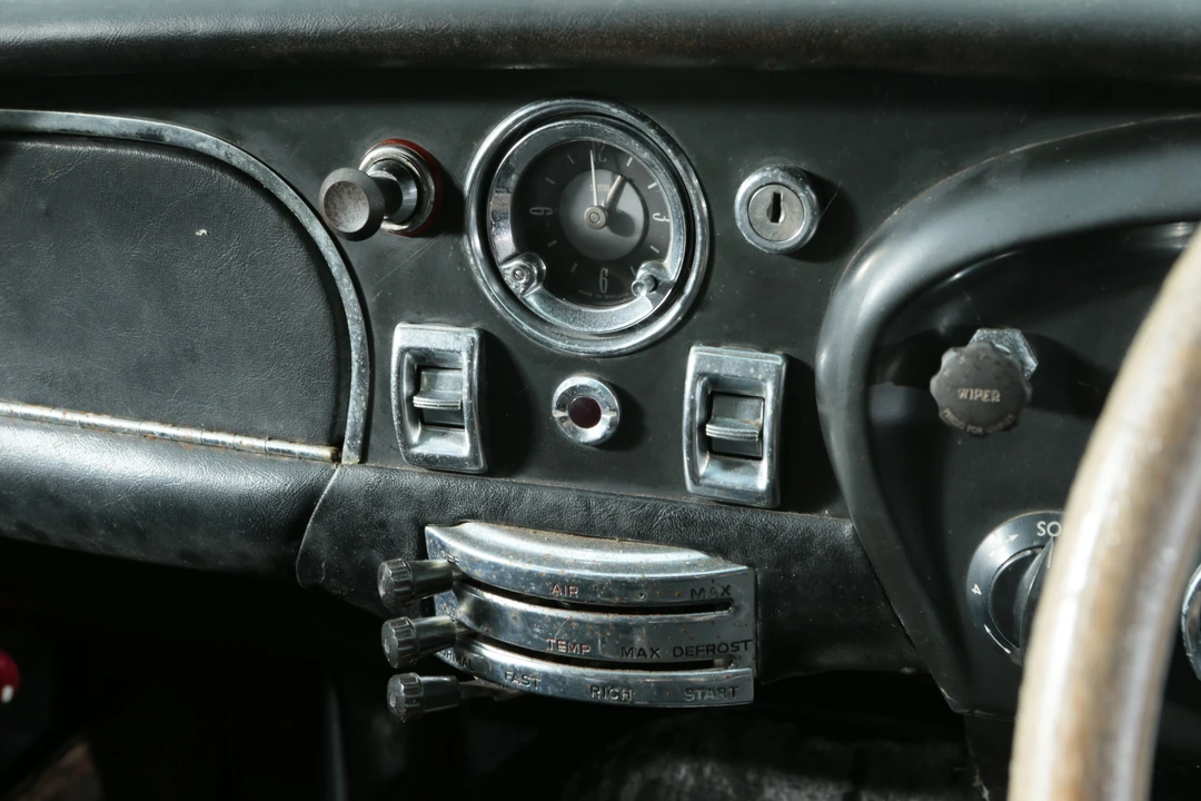 1967 Aston Martin DB6 Vantage - Image 3 of 31