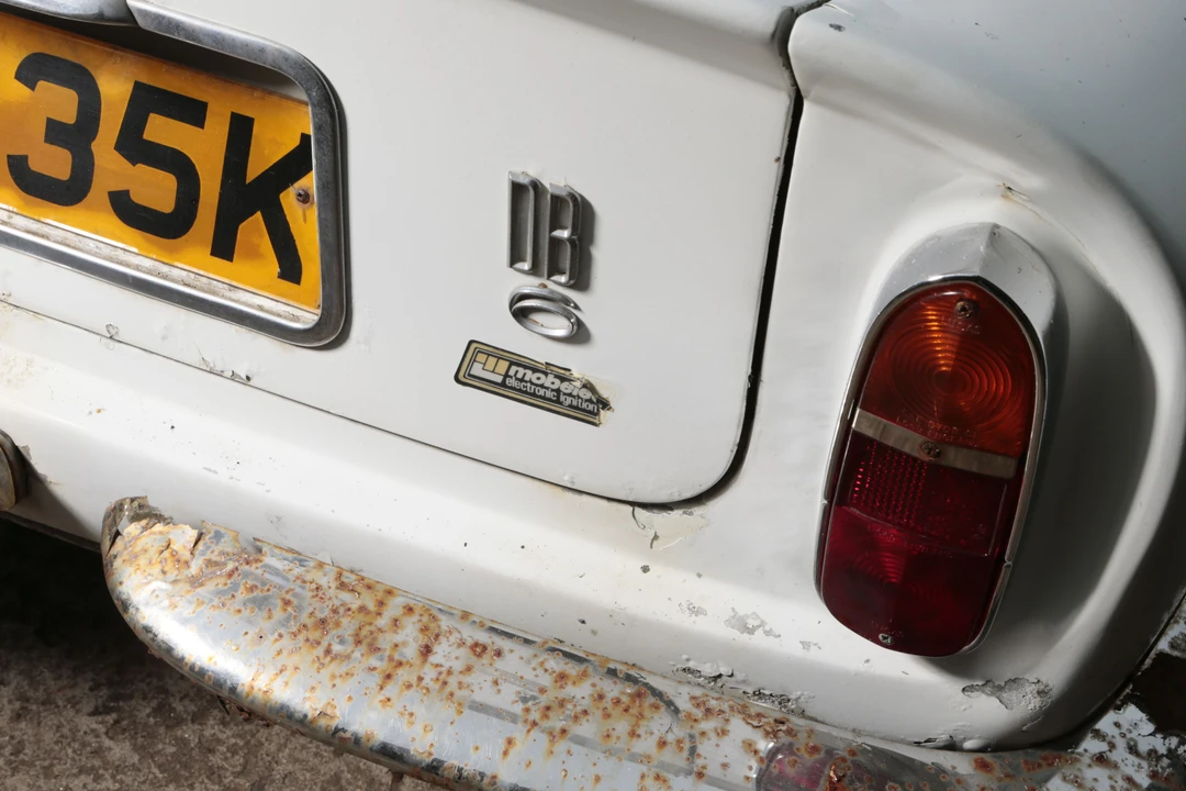 1967 Aston Martin DB6 Vantage - Image 20 of 31