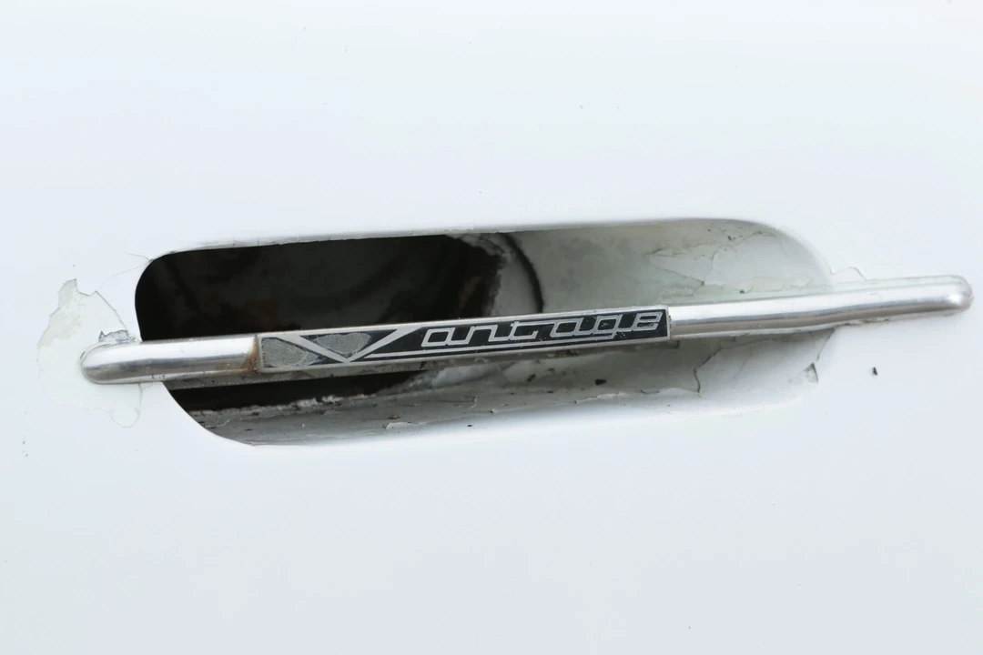 1967 Aston Martin DB6 Vantage - Image 28 of 31