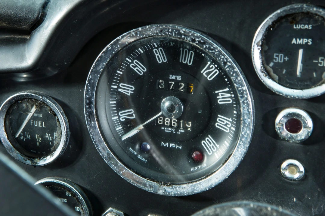 1967 Aston Martin DB6 Vantage - Image 5 of 31