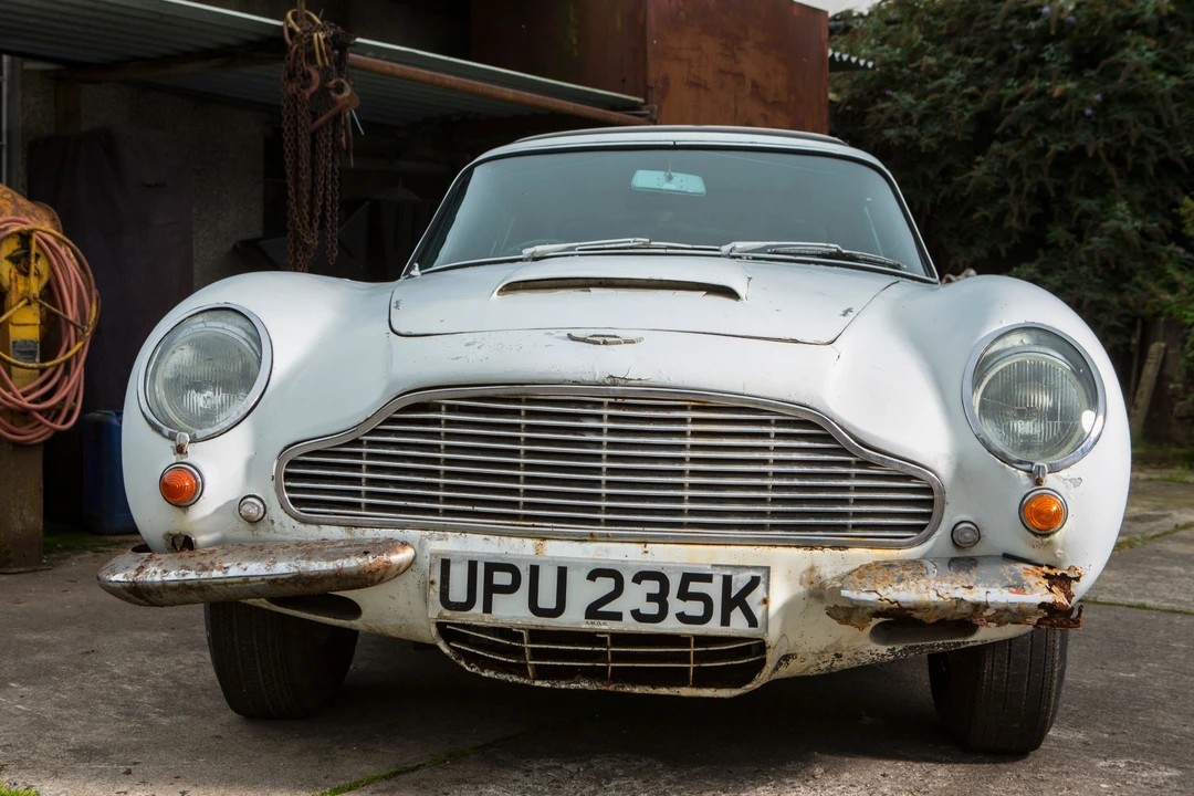 1967 Aston Martin DB6 Vantage - Image 10 of 31