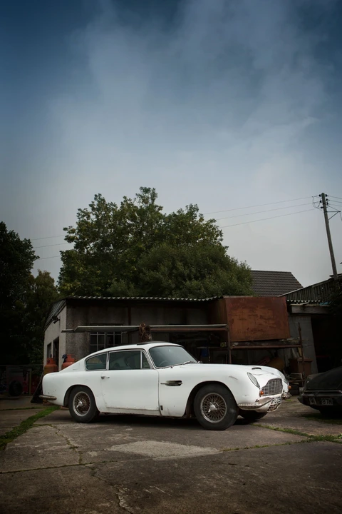 1967 Aston Martin DB6 Vantage - Image 14 of 31