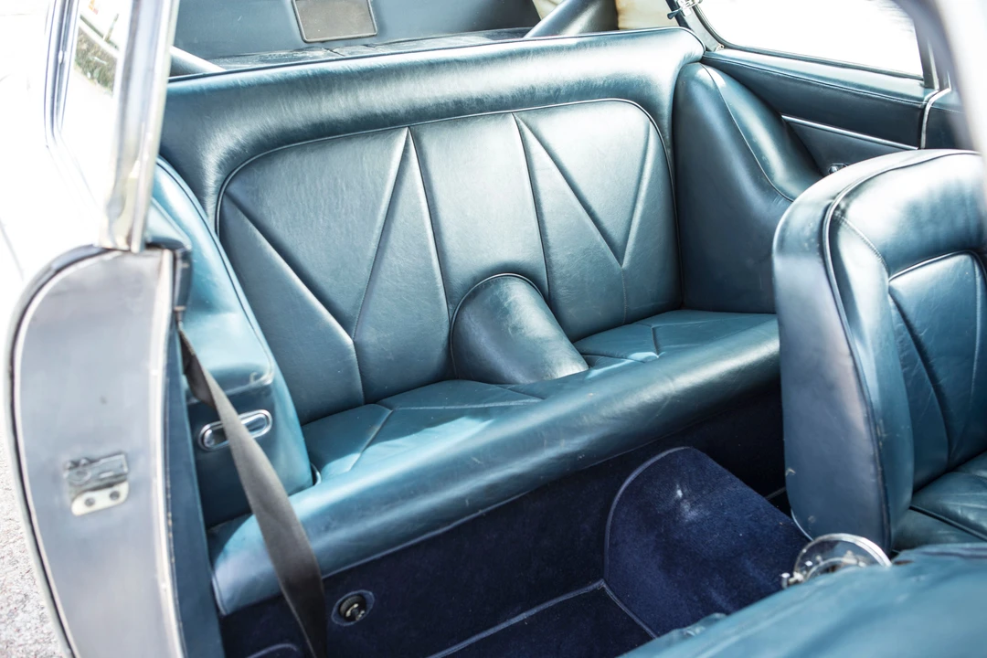 1967 Aston Martin DB6 Vantage - Image 23 of 31