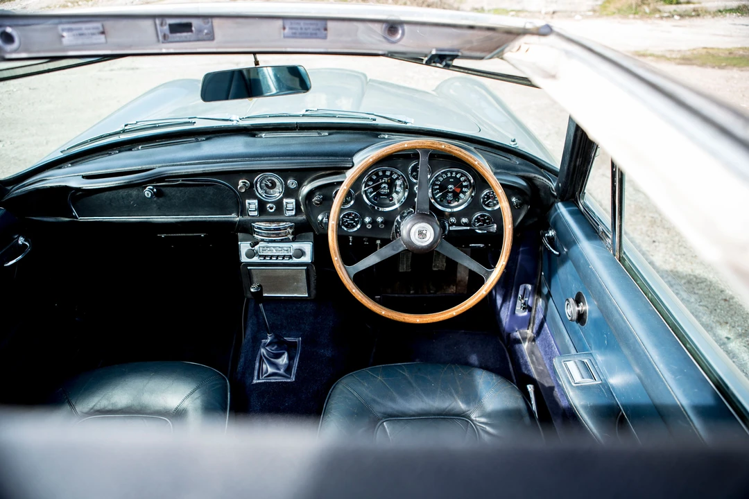 1967 Aston Martin DB6 Vantage - Image 22 of 31